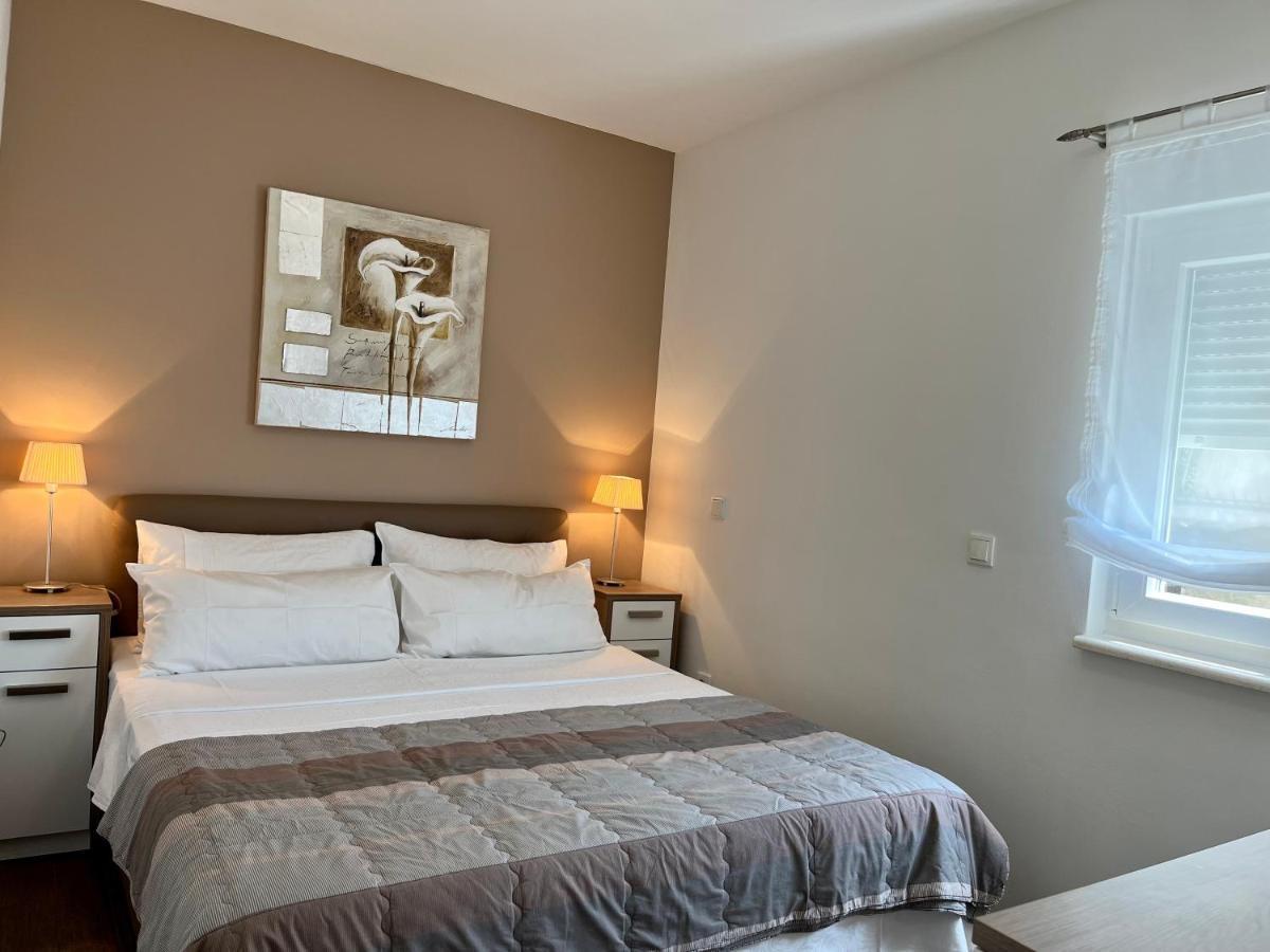 Apartments Casabrillantin Tučepi Esterno foto